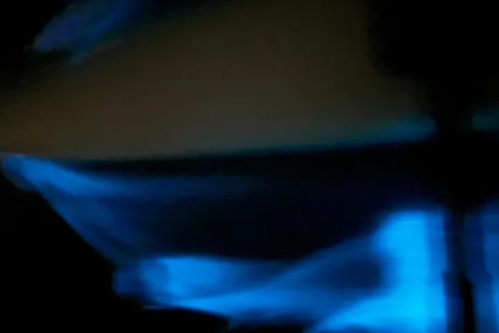 a blurry image in a dark room